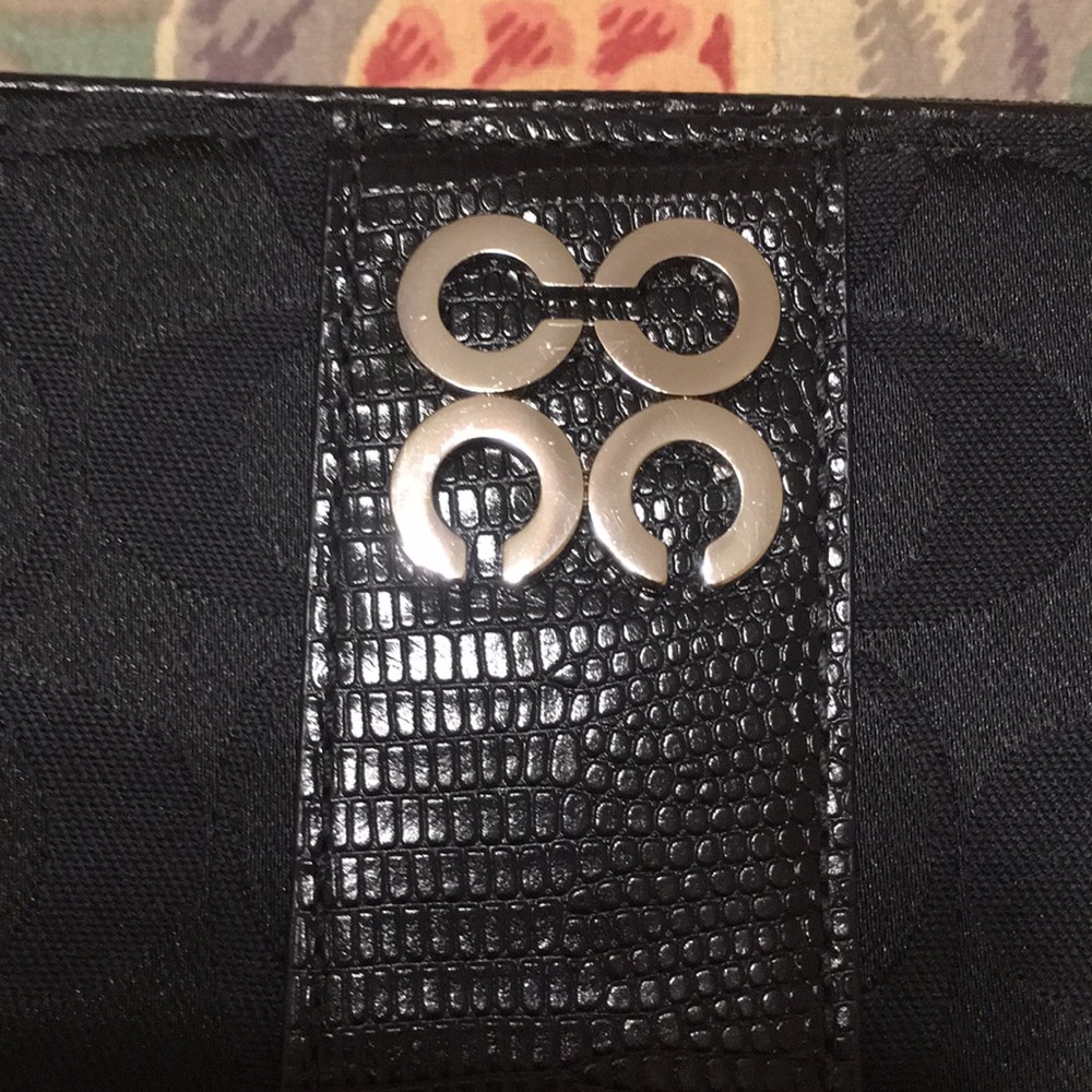 Coach Wallet - Picture 4 of 4